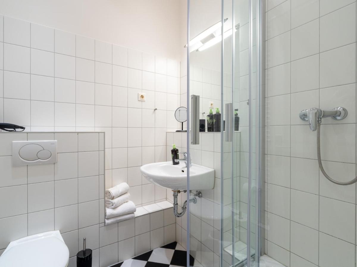 Limehome Berlin Malmoeer Strasse Exterior foto